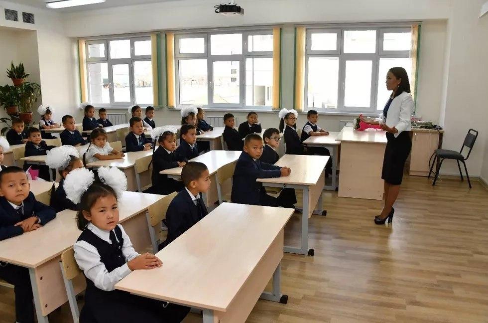 Как будут учиться школьники Алматы в дежурных классах осенью?