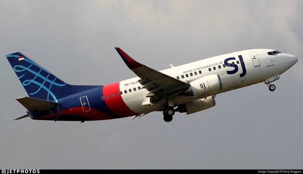 Диспетчеры потеряли связь с Боингом 737-500, выполняющий рейс из Джакарты в Понтианак