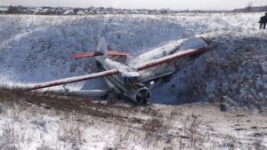 Самолет экстренно сел в Алматинской области