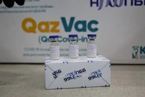 Казахстанская вакцина QazVac на 25 апреля отгружена почти во все регионы