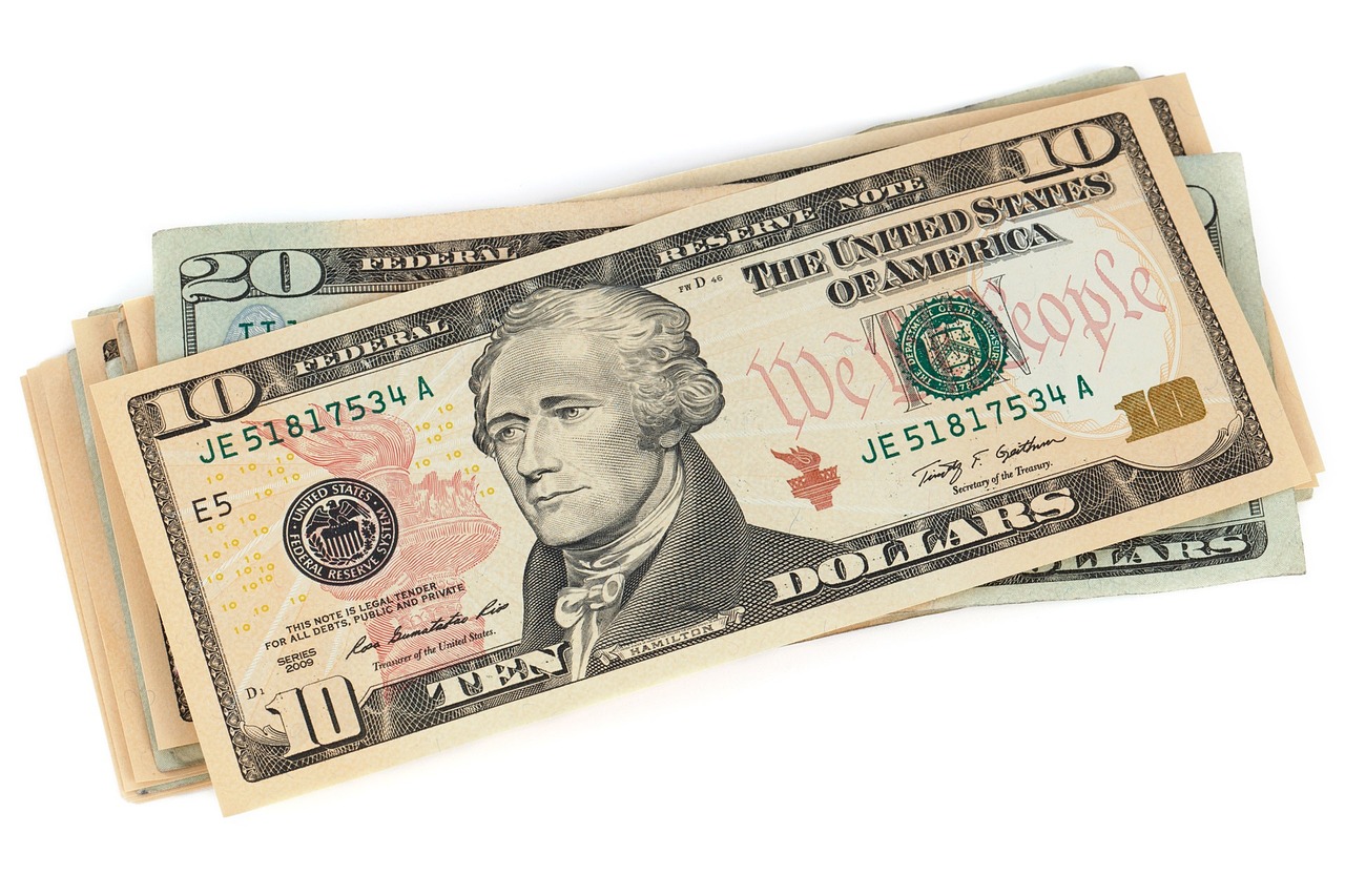 Каким будет курс доллара к тенге к началу декабря?